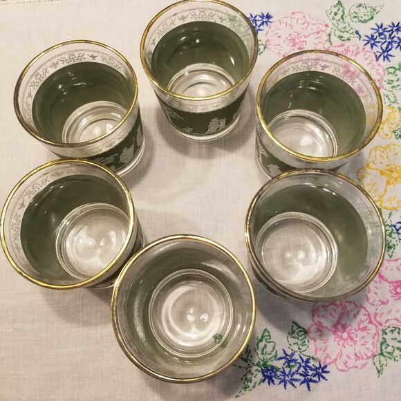 Vintage Jeannette Glass Green Hellenic Grecian Motif small glasses - Picture 2 of 11